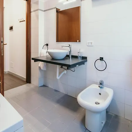 Bigattera Apartments Varese Room photo